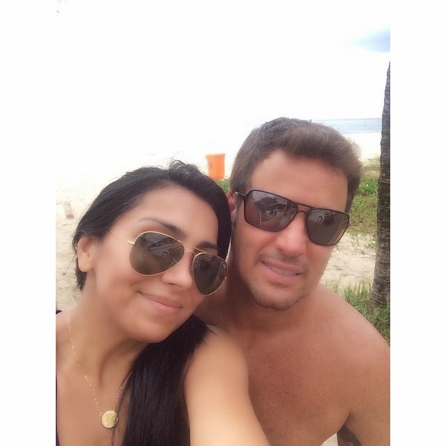 Eyshila e o esposo vão a praia, e postam foto nas redes sociais