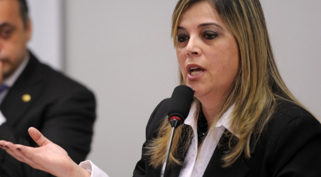 Psicóloga Marisa Lobo faz silêncio, sobre ter procurado suposta vítima de Feliciano