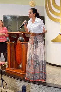 Missionária Camila Barros Missionária Camila Barros