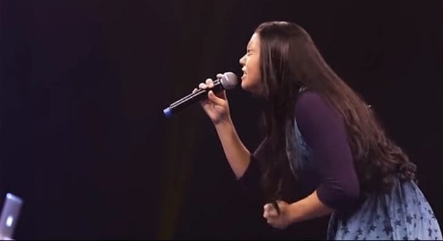 Cantora gospel Rayanne Vanessa