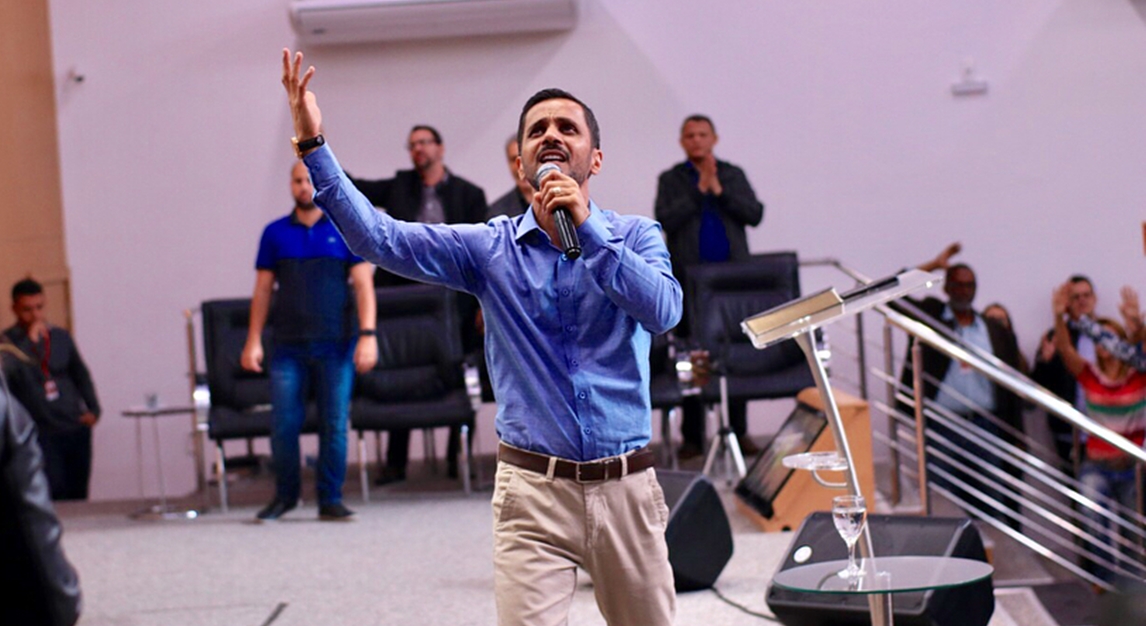 Pastor Cristian Oliveira (Reprodução)