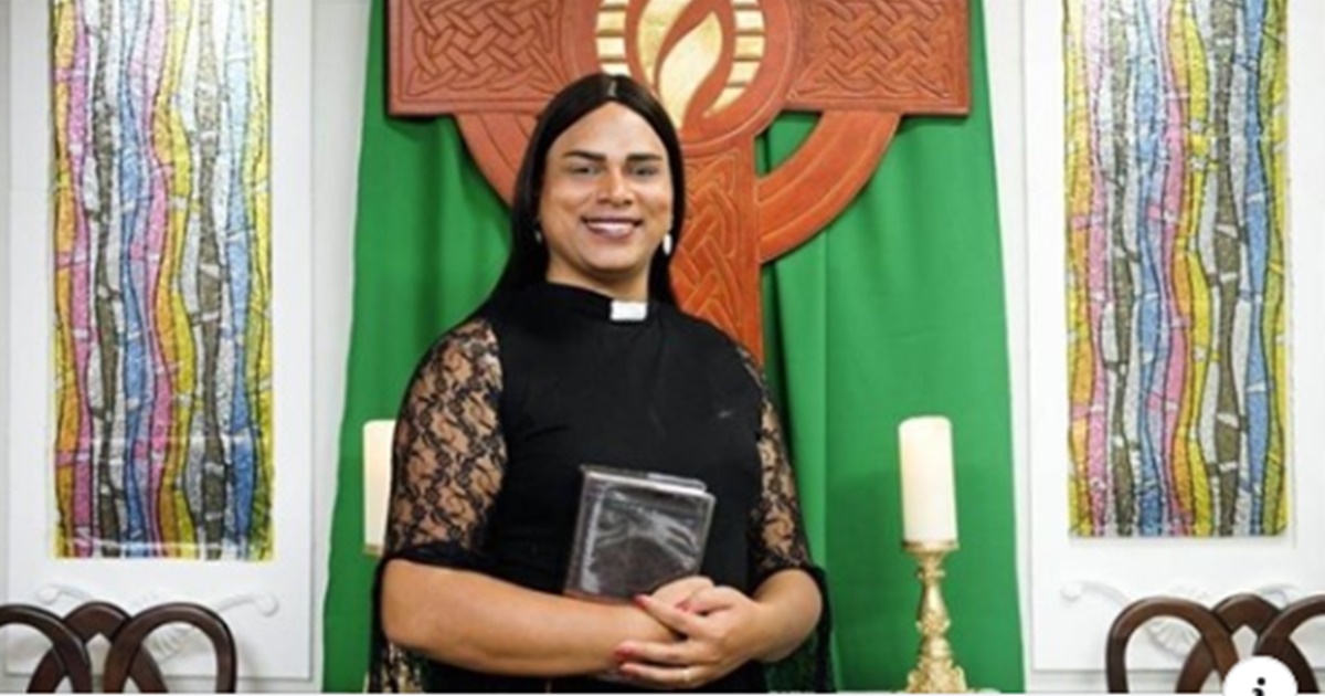 Pastora trans Alexya Salavador(Reprodução)
