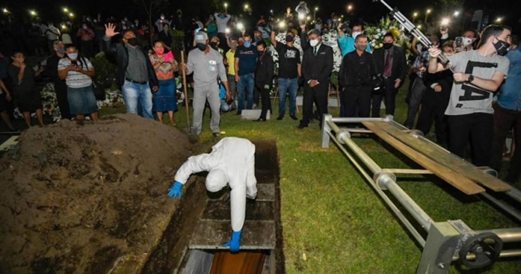 Pastor Sebastião Rodrigues de Souza, sepultamento (Reprodução)