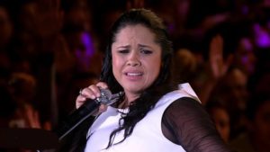 Cantora gospel Cassiane