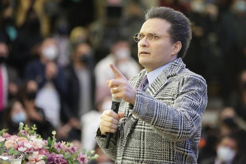 Pastor Silas Malafaia se desculpa com Samuel Ferreira