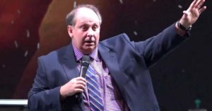 Pastor Lamartine Posella (Reprodução)