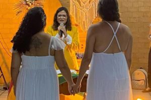 Pastora celebra casamento gay