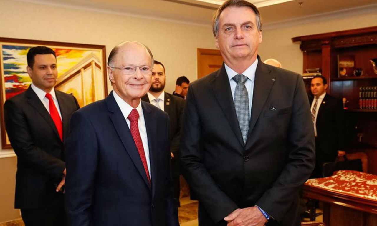 Bolsonaro e Edir Macedo se encontram em inauguração de templo da Universal