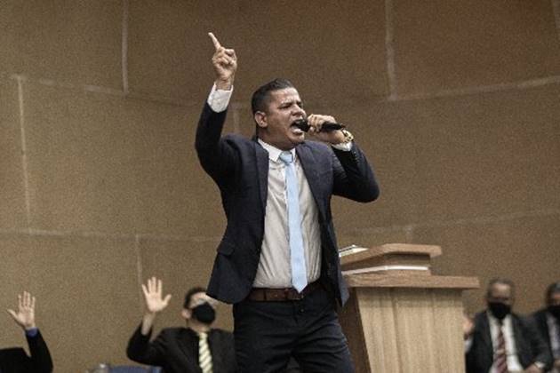 A ascensão de Silas Santos, ícone da nova geração de pregadores