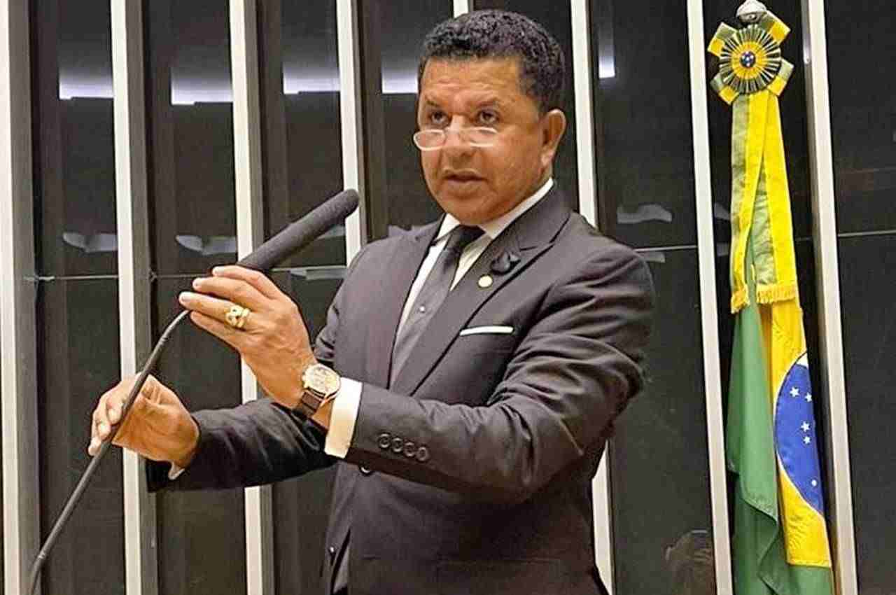 Deputado federal Abílio Santana anuncia que irá disputar a reeleição