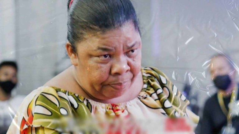 Zete Alves não aguentou e falou: “Mini saia no púlpito? Cadê a santidade?”