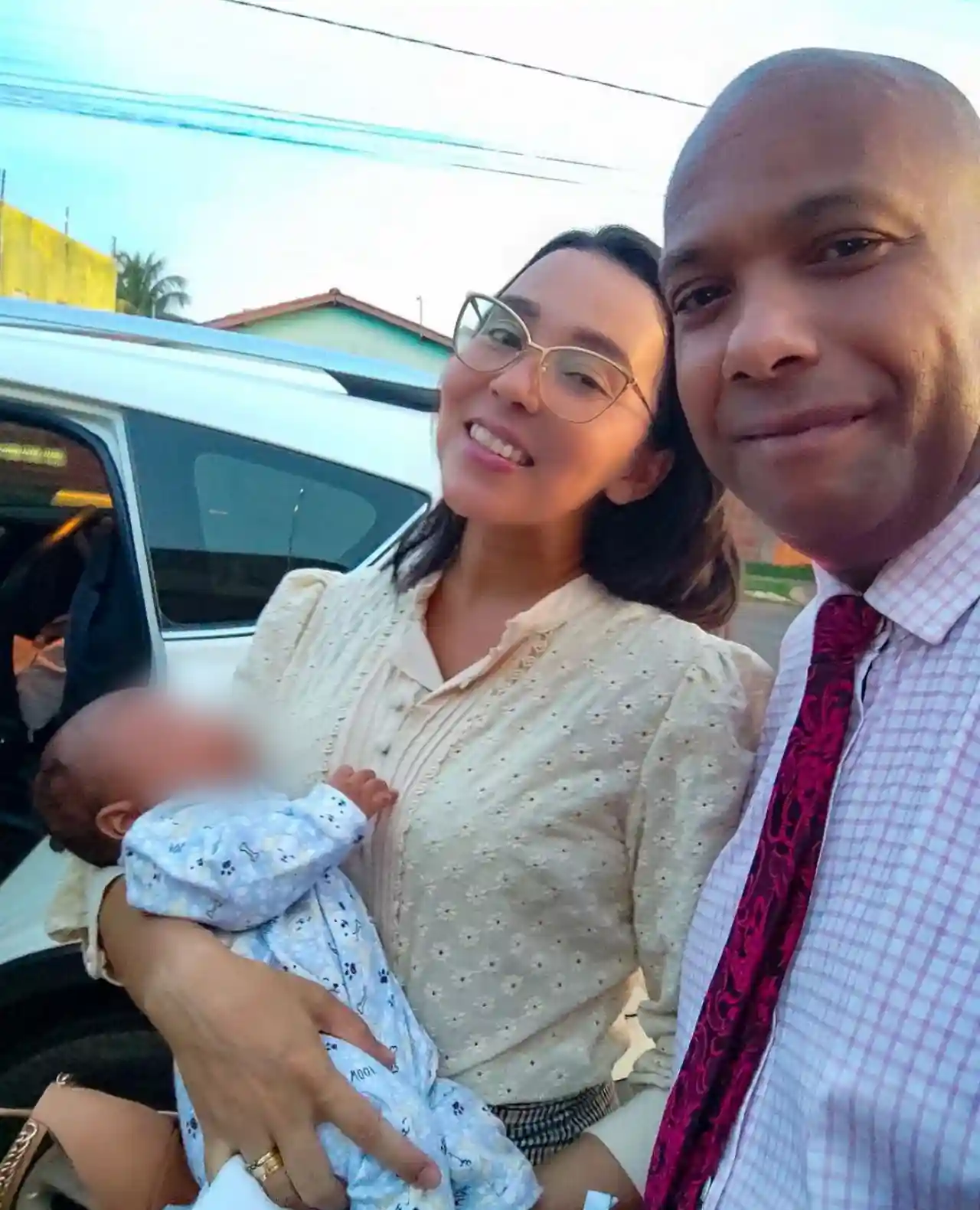 Pastor Adeildo Costa com a esposa e o filho 1