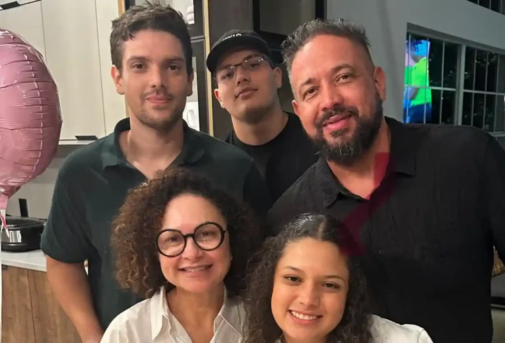 Fernandinho e familia - @Reprodução