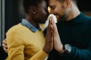 Casal de namorados evangélicos - @Reprodução