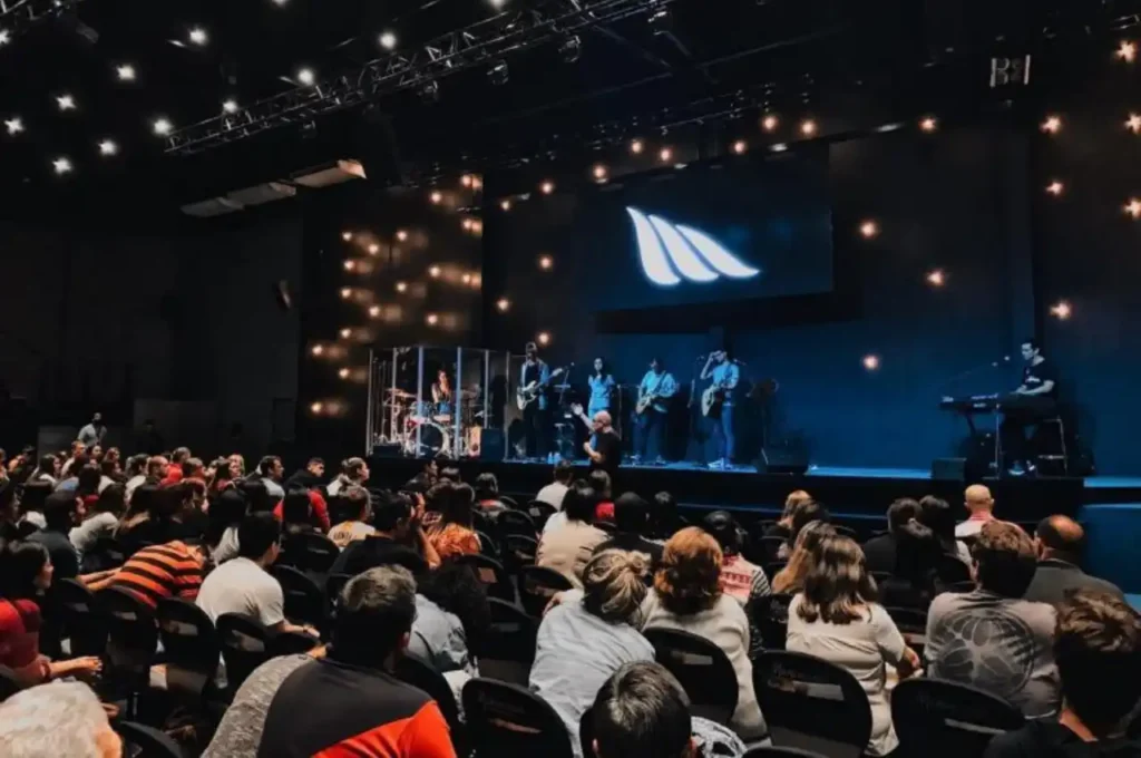 Igreja Mananciais durante culto - @Reprodução
