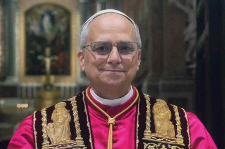 Papa Leão XIV defende casamento entre homem e mulher e condena o aborto