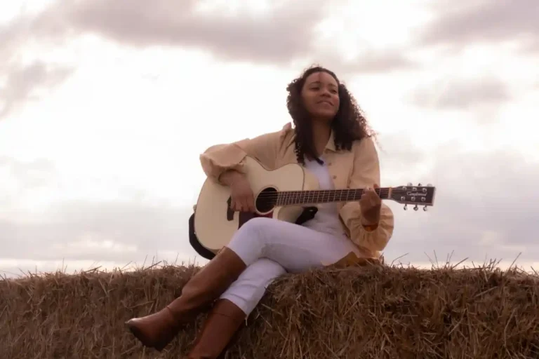 Wendy Melrylee lança clipe de “Amar de Novo” e emociona com mensagem de fé