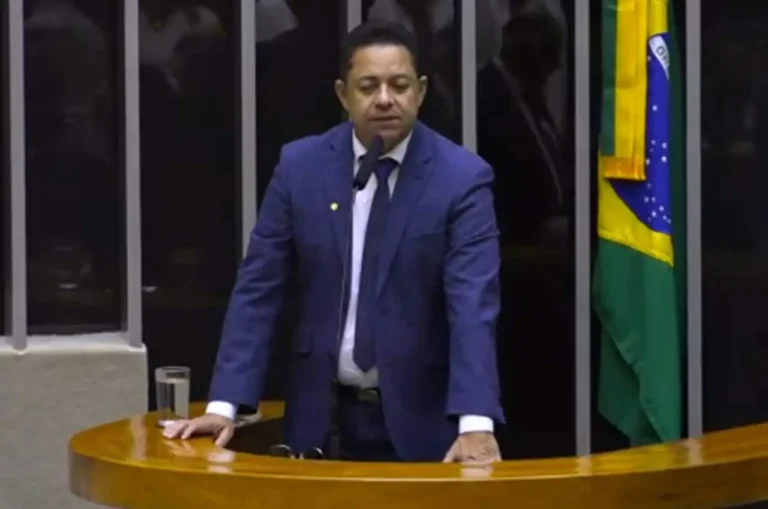 Deputado Samuel Santos propõe o fim dos debates eleitorais na TV