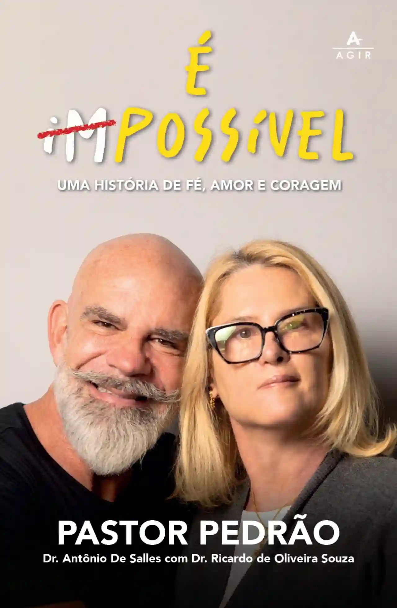 Livro do Pastor Pedrão e a esposa - @Reprodução