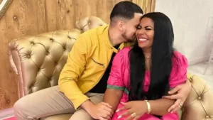 Pastores Felipe Lino e Elizângela Terra em momento de confraternização