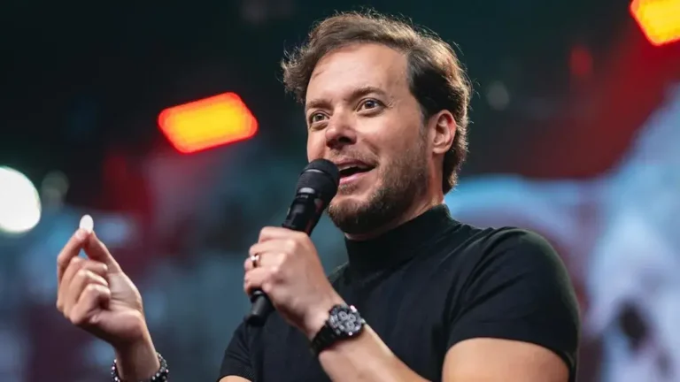 Após prisão de Daniel Vorcaro, André Valadão planeja turnê nacional  com foco em prefeituras