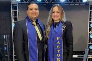 Cantor Jedson Aguiar, da banda Som e Louvor, é consagrado pastor