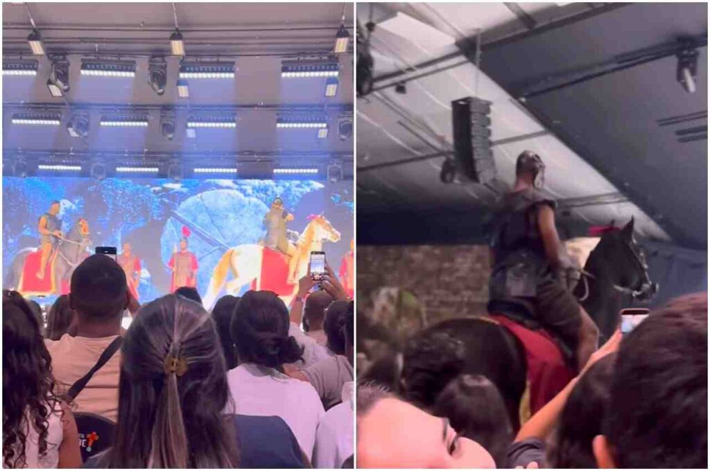 Apresentação com cavalos dentro de igreja durante evento, com público assistindo e registrando com celulares