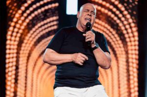 Mattos Nascimento celebra 35 anos de ministério com show gratuito