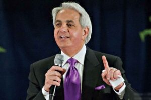 Justiça dos EUA ordena bloqueio de bens de Benny Hinn por dívida de marketing