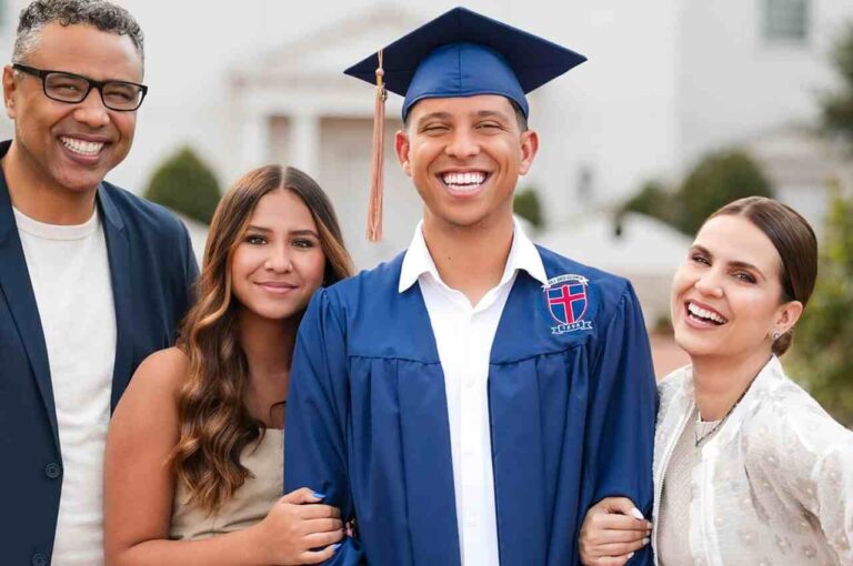 Orgulho de mãe: Aline Barros celebra formatura do filho Nicolas nos EUA