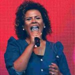 Nívea Soares critica “teatro das redes sociais” e alerta para falsa santidade