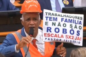 “Sexo em paz”: Deputado Isidório justifica apoio à redução da jornada de trabalho