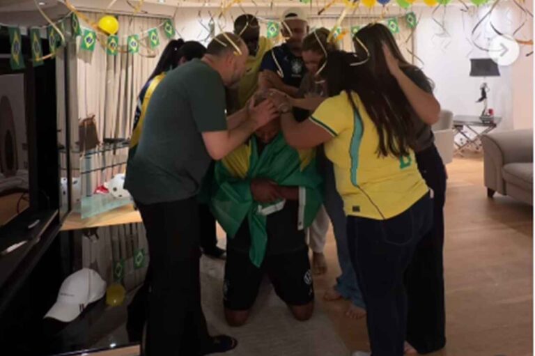 Igor Thiago emociona ao agradecer a Deus após convocação