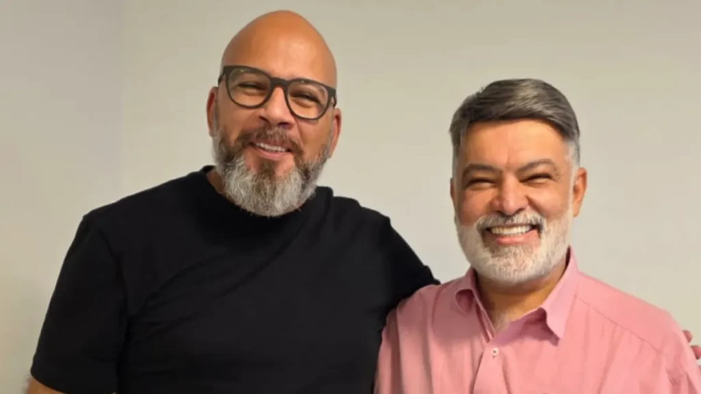 Jefersson Brandão e o bispo Roberto - @Reprodução