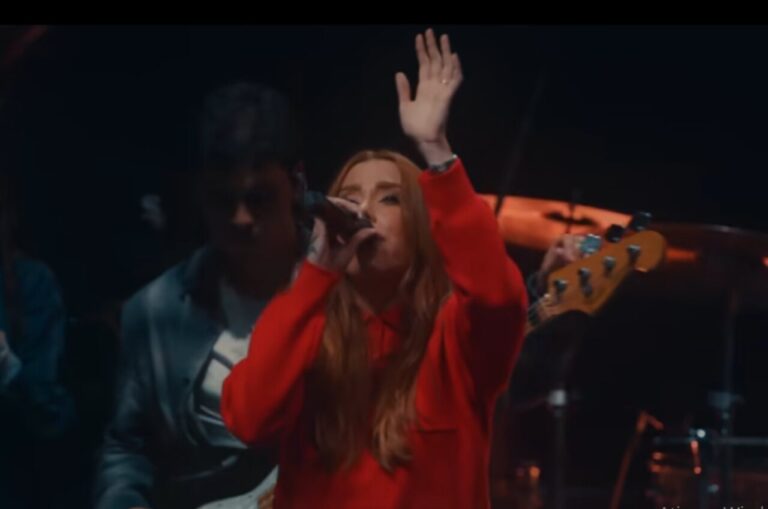 Julliany Souza domina o topo das paradas gospel com novo hit de 2026