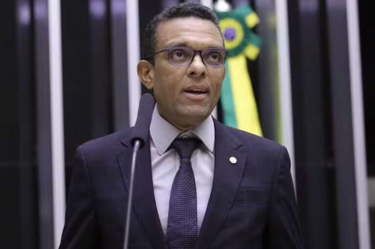 “Prefiro a verdade à reeleição”: Deputado Otoni de Paula adota postura independente