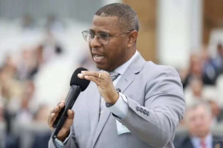 “Igreja não é arquibancada” Pastor Osiel Gomes repudia Copa do Mundo no templo
