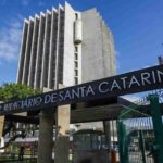 Justiça de Santa Catarina condena pastor e igreja por expor passado de fiel em culto