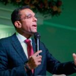 Otoni de Paula presta solidariedade a Michelle Bolsonaro e Damares Alves