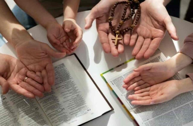 68% rejeitam propostas de governo baseadas em crenças religiosas, aponta PoderData