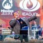 Cantor gospel denuncia ofensas nas redes sociais em meio à luta contra a depressão