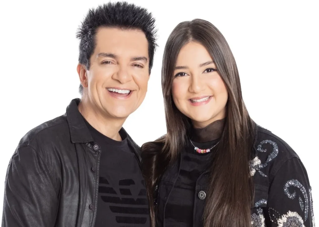 Regis Danese ao lado da filha Brenda em foto de divulgação
