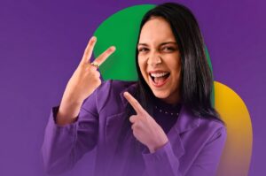 Vitória Souza durante apresentação em evento