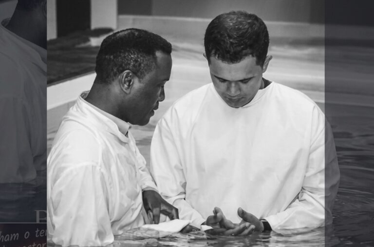 Pastor que batizou Bruno Avellar presta homenagem ao empresário
